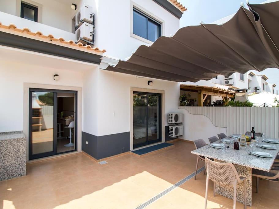 Magnolia O House - Pool View & Privat Garden & Garage Villa Albufeira Dış mekan fotoğraf
