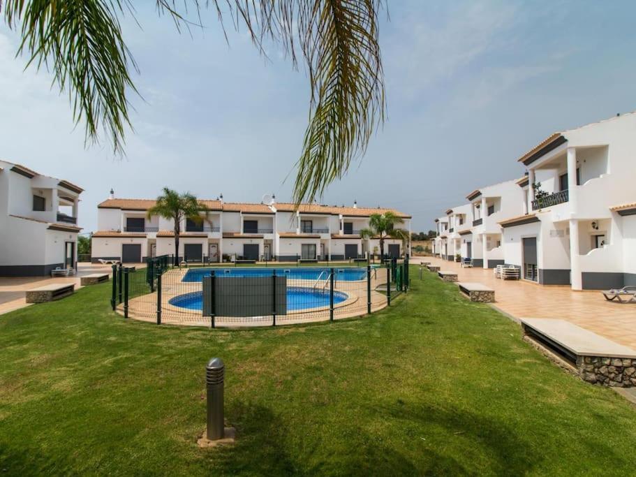 Magnolia O House - Pool View & Privat Garden & Garage Villa Albufeira Dış mekan fotoğraf