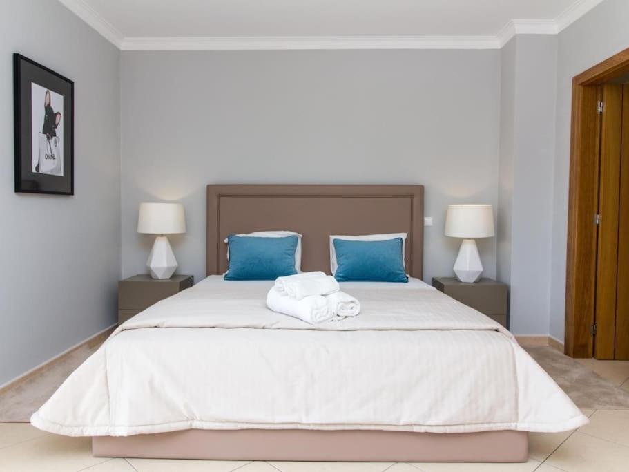 Magnolia O House - Pool View & Privat Garden & Garage Villa Albufeira Dış mekan fotoğraf