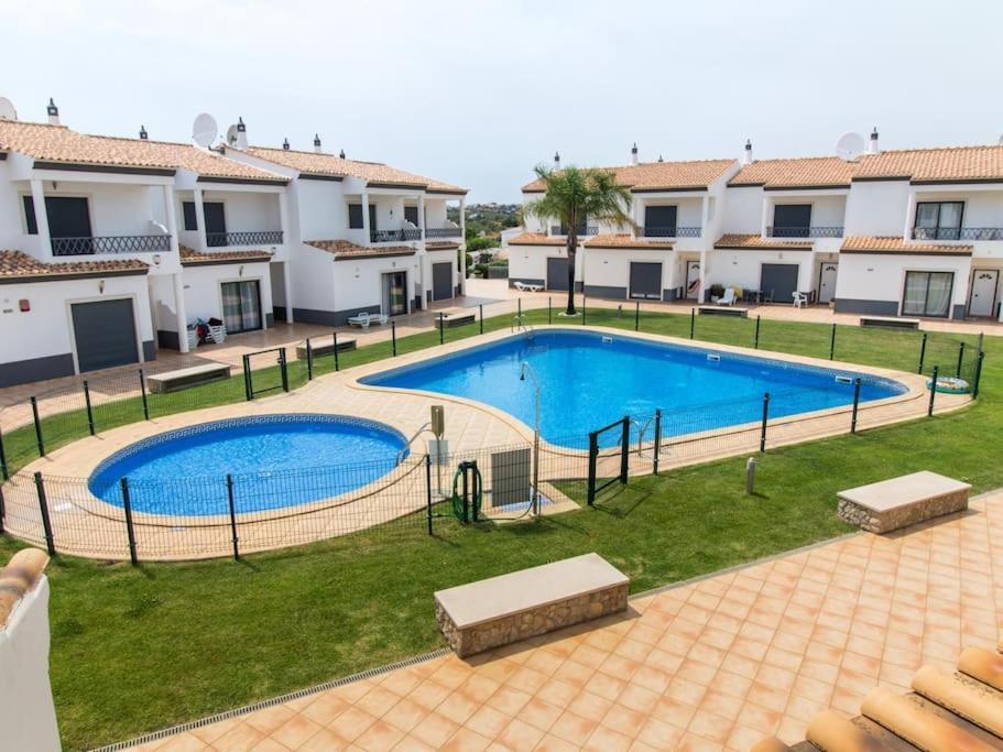 Magnolia O House - Pool View & Privat Garden & Garage Villa Albufeira Dış mekan fotoğraf